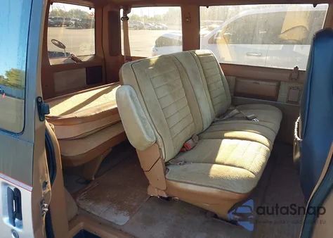 1990 GMC Safari z USA, uszkodzony, nr VIN 1GKDM15Z3LB540913